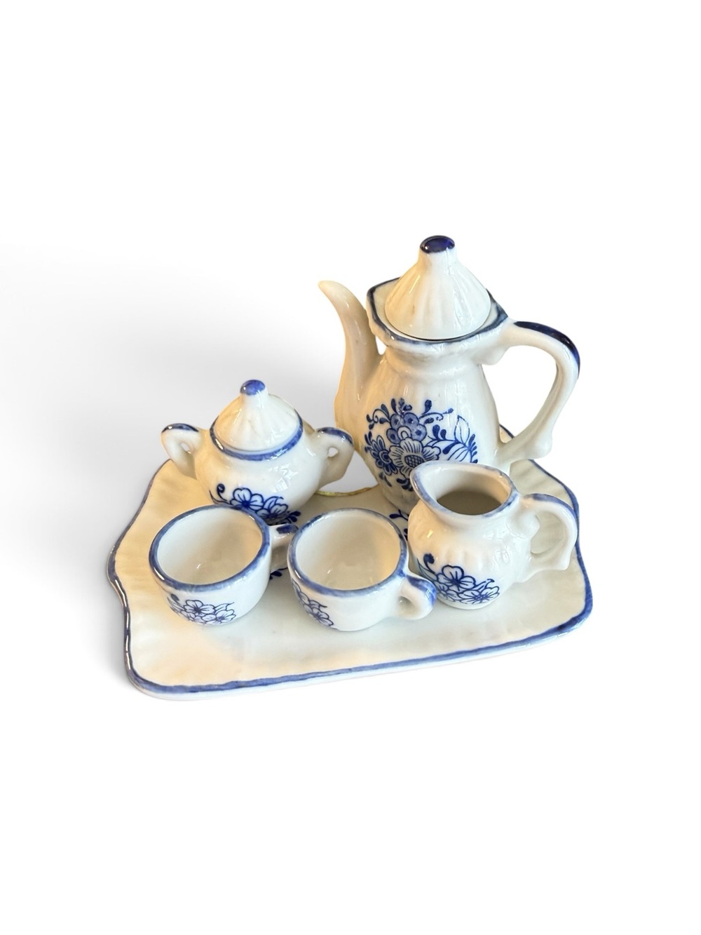 Vintage miniature White and Blue Porcelain Tea Set - Classic Floral Design - Picture 3 of 17
